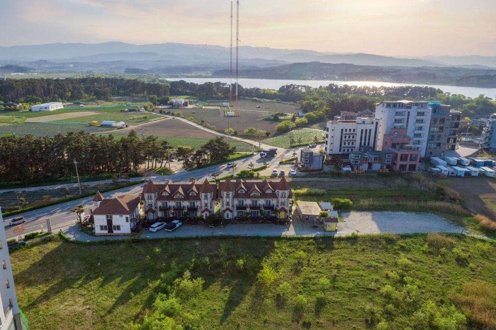 Santa Beach Pension Gangneung Eksteriør bilde